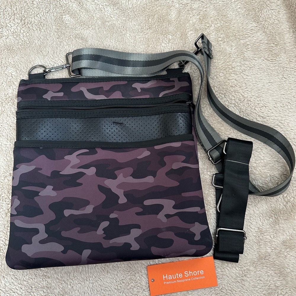 Haute shore black camo crossbody